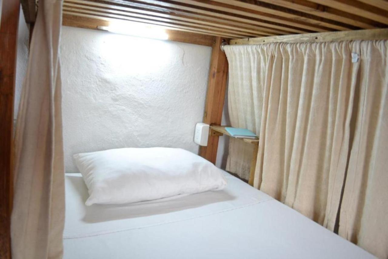 Ikali Hostel モンテレー エクステリア 写真